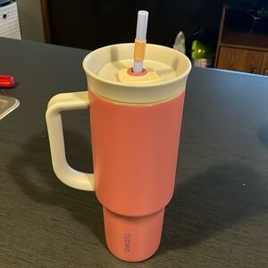 Owala 40 ounce tumbler
